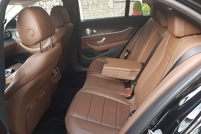 Budapest Private Airport Transfer in a Luxury Car - The 30-minute private ride into Budapest