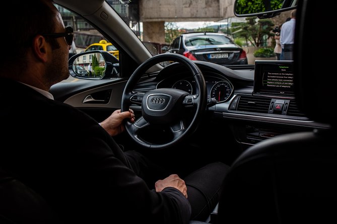 Budapest Private Airport Transfer in a Luxury Car - What the price means for two people