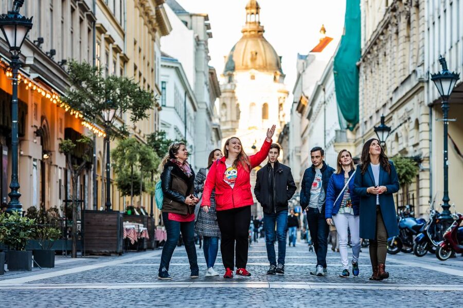 Budapest: Private Custom Tour with a Local – Icons & Gems - Meeting at the Lutheran Church on Deák Ferenc Square