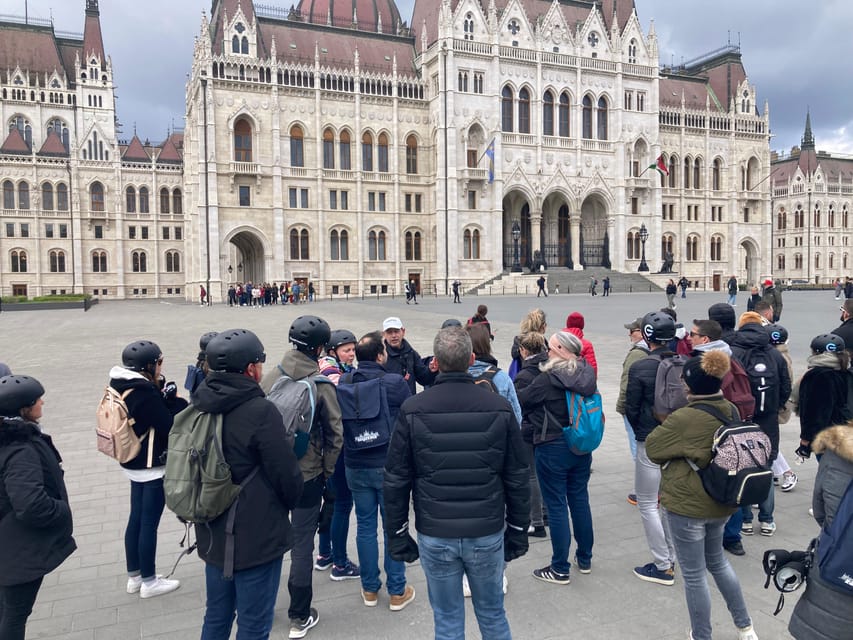 Budapest: Private Customizable Tour in French - Is this French-language Budapest tour right for you?
