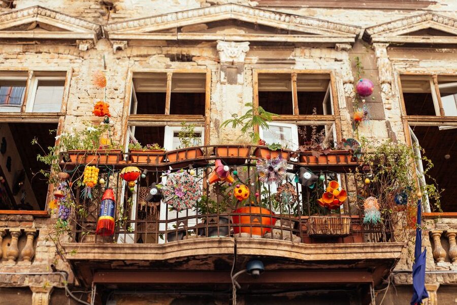 Budapest: Private Food Tour – 10 Tastings with Locals - From the market to the Jewish quarter