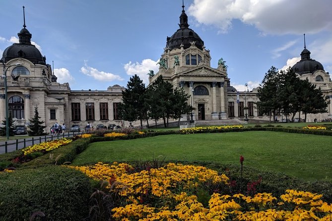 Budapest Private Full Day City Sightseeing Tour Walking or by Car - Walking, public transport, or car?