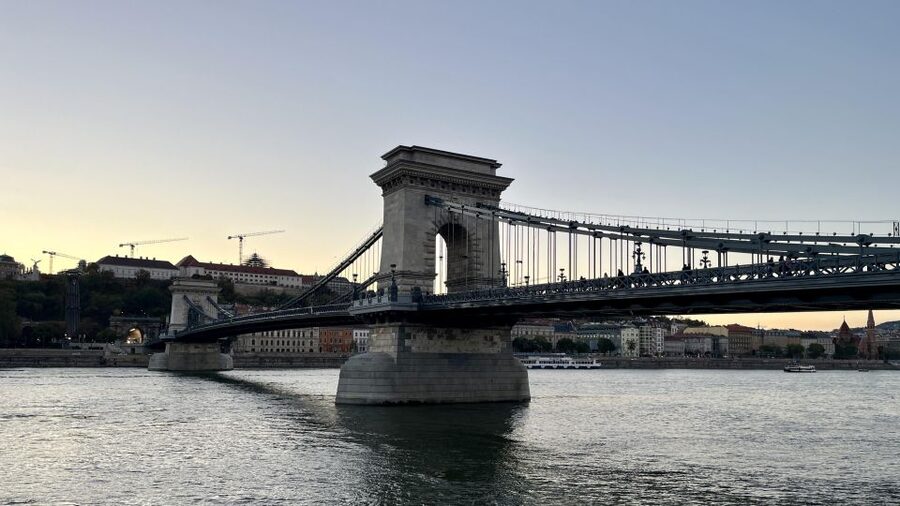 Budapest: Private Sightseeing Tour by car - Crossing Margaret Bridge for river views