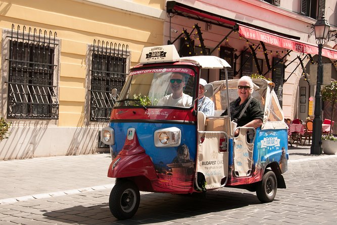Budapest Private Tuk Tuk Half-Day Tour - Crossing the Danube toward Gellért Hill