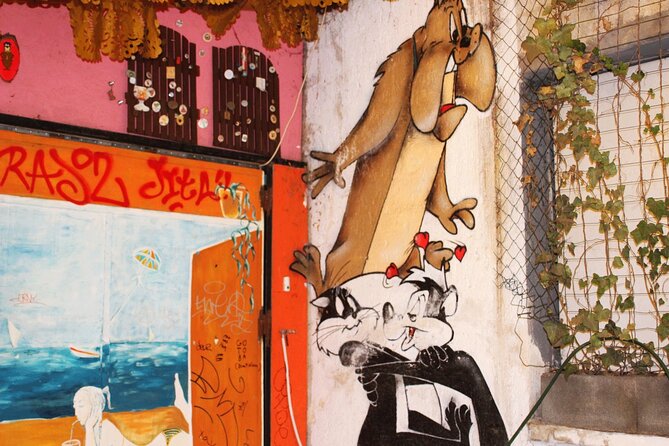 Budapest Ruin Bars Evening Walking Tour with Drinks & Snacks - What the different bar stops add
