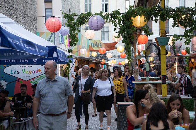 Budapest Ruin Bars Evening Walking Tour with Drinks & Street Food - The guide makes or breaks the evening