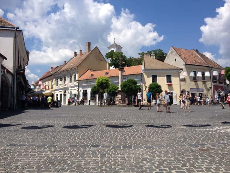 Budapest: Self-Guided Bike Tour to scenic Szentendre - Margaret Island and the Old Buda approach