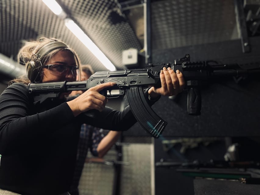 Budapest: Shooting Experience for Couples, The Perfect Date - Who should book, and who should skip it