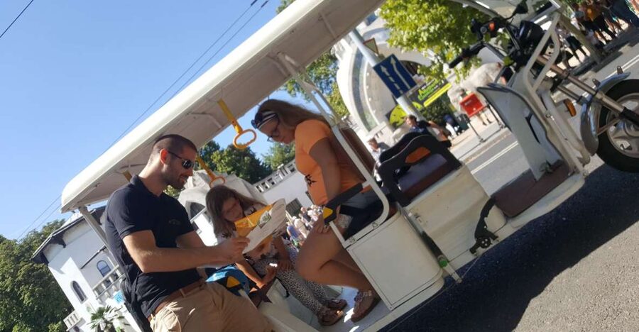 Budapest: Sightseeing Tour by Electric Tuktuk - Key points at a glance