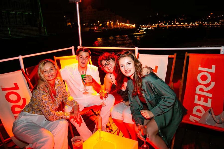 Budapest: Sip & Sail Danube Cruise with Prosecco Cocktails - Key points to know before booking