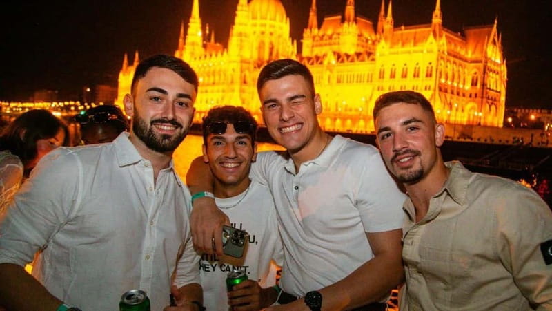 Budapest: Sip & Sail Danube Cruise with Unlimited Beer - Weather, timing, and the best kind of evening