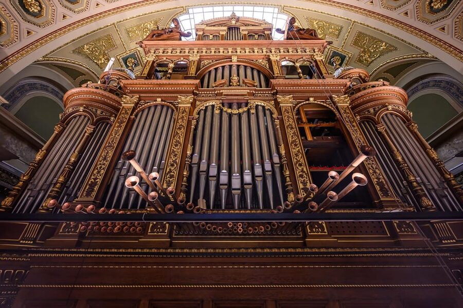 Budapest: St.Stephen's Basilica Grand Organ Concert Tickets - Exploring the basilica after the music