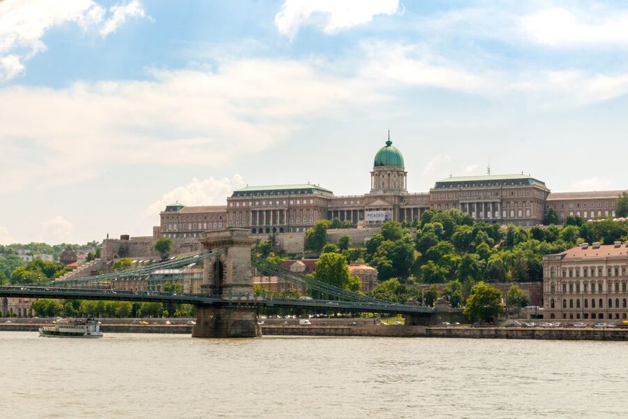 Budapest: Summer Brunch & Cruise with Prosecco or Cake - Key points to know before booking