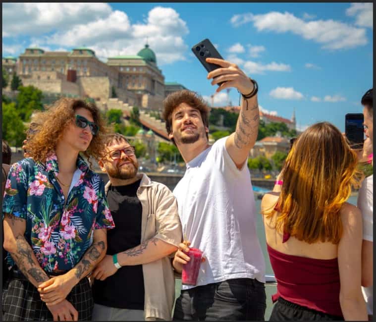 Budapest: Sunset Cruise with 2 Cocktails - FAQ