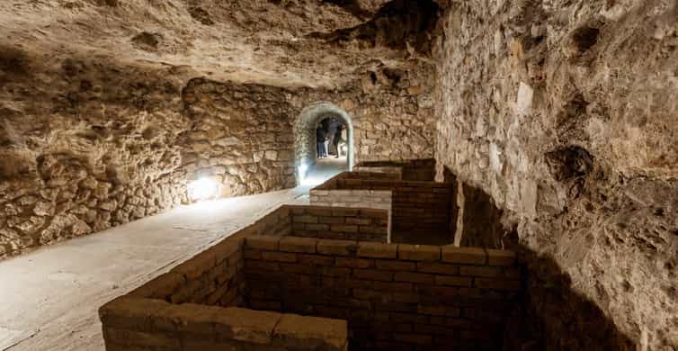 Budapest: The WWII Siege of Buda Castle & Bomb Shelter Tour - Why the Siege of Budapest feels different underground