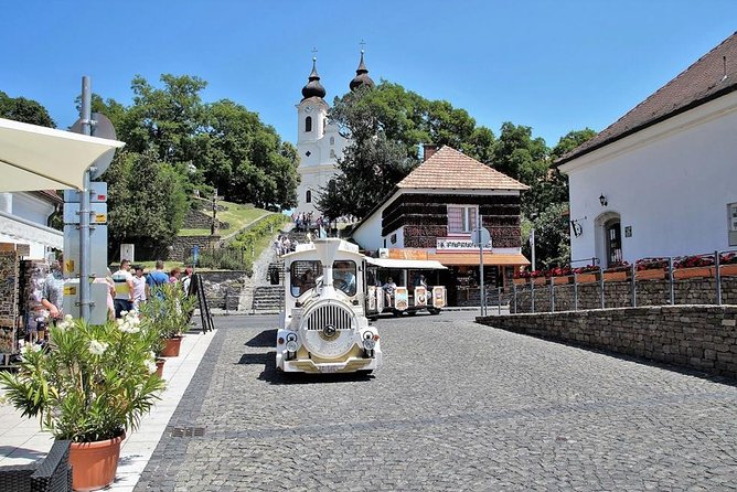 Budapest to Lake Balaton and Porcelain Museum Private Day Tour - Csopak lunch in a traditional Csárda