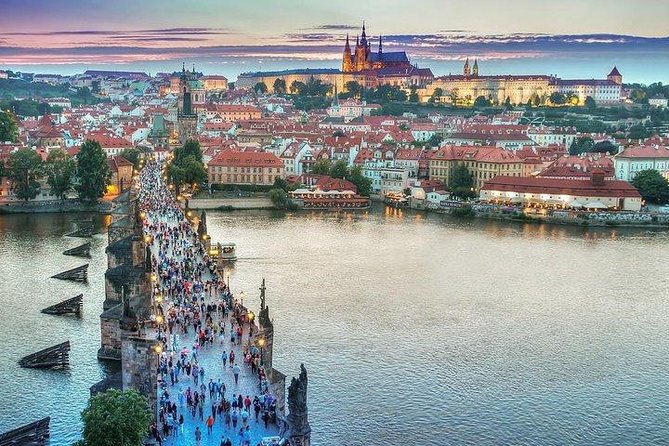 Budapest to Prague Private transfer with 2 hour sightseeing stop - Picking the right two-hour stop