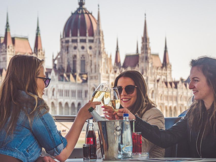 Budapest: Unlimited Prosecco and Wine Sightseeing Cruise - What this Budapest wine cruise is really about