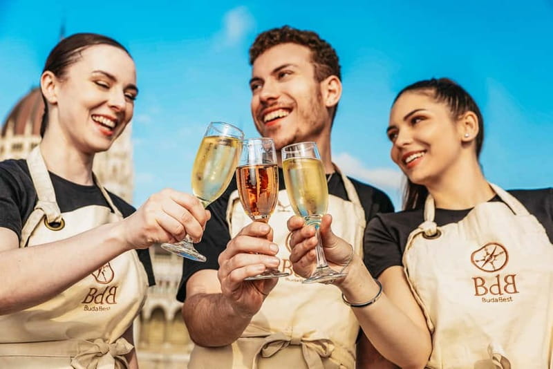 Budapest: Unlimited Prosecco, Beer and Aperol Spritz Cruise - Key points to know before booking