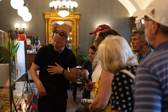 Budapest Urban Treats - Cake and Coffee House Tour - Grand coffee houses and the old café tradition