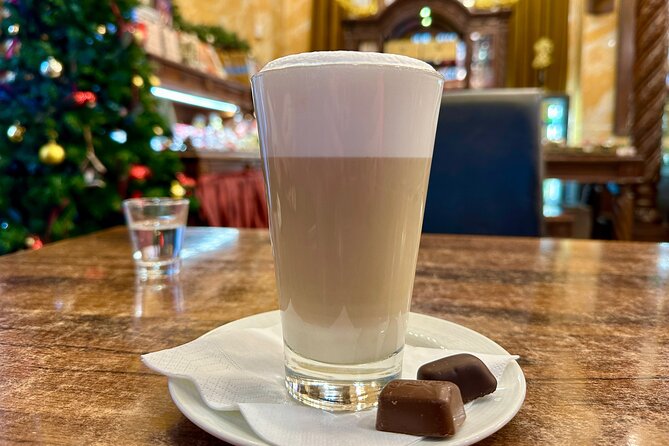 Budapest Urban Treats - Cake and Coffee House Tour - Chimney cake and Budapest’s sweeter street side