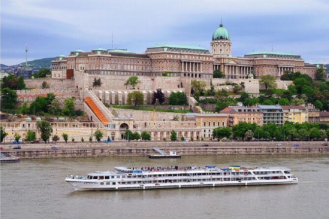 Budapest Walking Tour: Explore Top Sights & Hidden Gems - The Jewish Quarter and its memorials