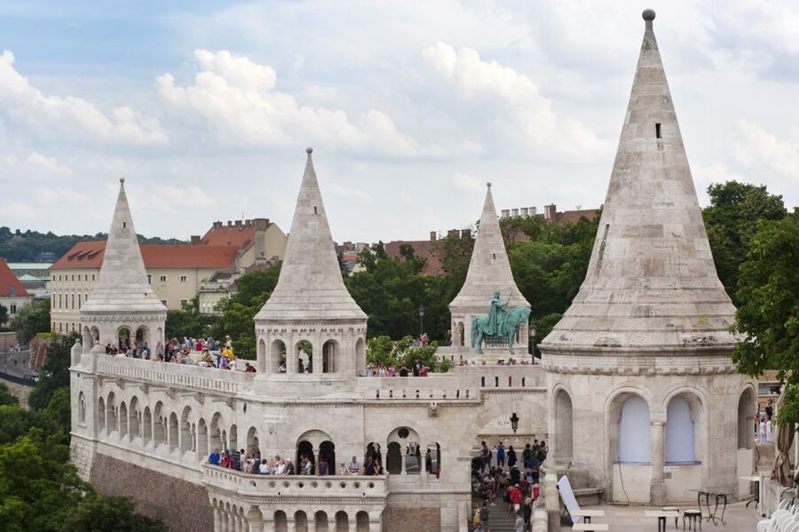 Budapest: Walking Tour in German - What the German-language guiding adds