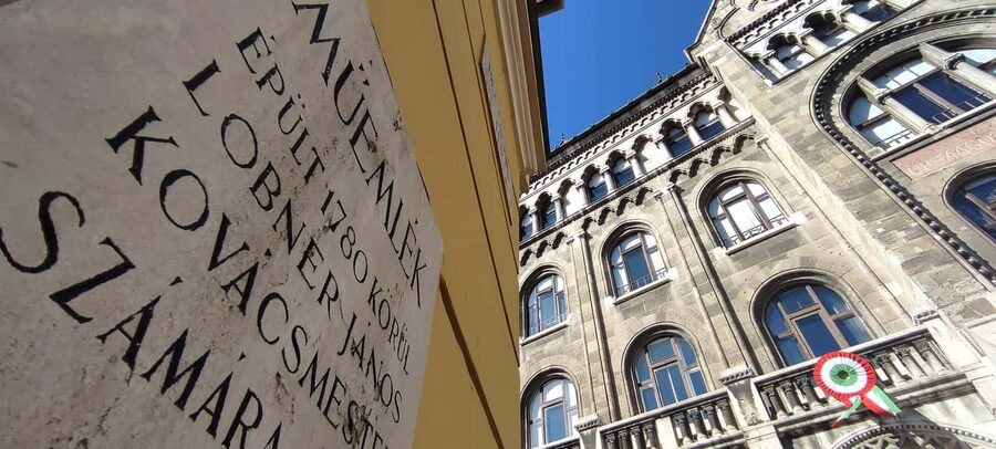 Budapest: Walking Tour in the Buda Castle District - Finishing near Castle Bazaar