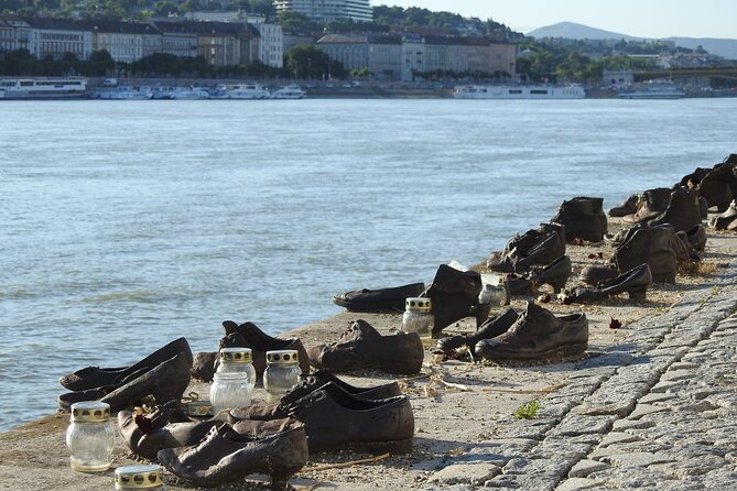 Budapest walking tour: Parliament and Shoes Memorial - Key points to know before you book