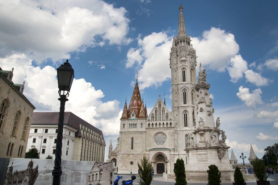 Budapest Walking Tour with a Professional Local Guide - Who should book this walk
