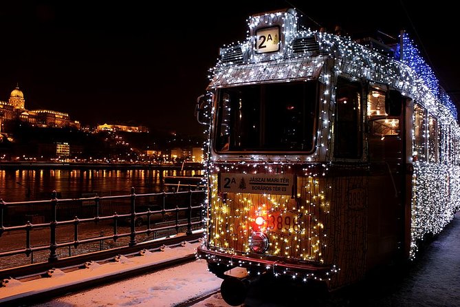 Budapest Wonderland - A Christmas Market Tour with Chimney Cake & Mulled Wine - Szent István Square and the first taste of Christmas Budapest