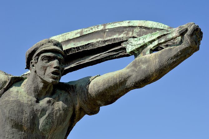 Communism in Hungary with a Historian - Elizabeth Square and the memory of Stalin Square