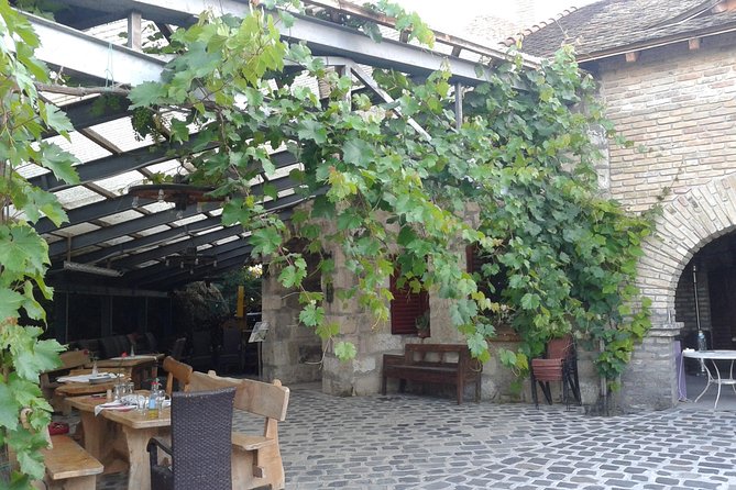 Countryside Half-day Gastro-Wine Tour from Budapest Meal & pickup - Why Etyek makes a good break from Budapest