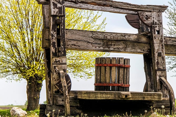 Countryside Half-day Gastro-Wine Tour from Budapest Meal & pickup - The food is part of the point