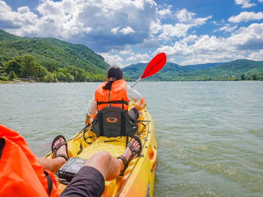 Danube Bend Hiking and Kayaking Adventure - From forest trail to Danube water