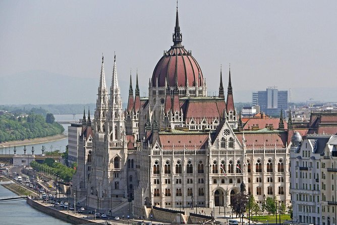 Downtown Pest Walking Tour - The Great Synagogue and Jewish Budapest