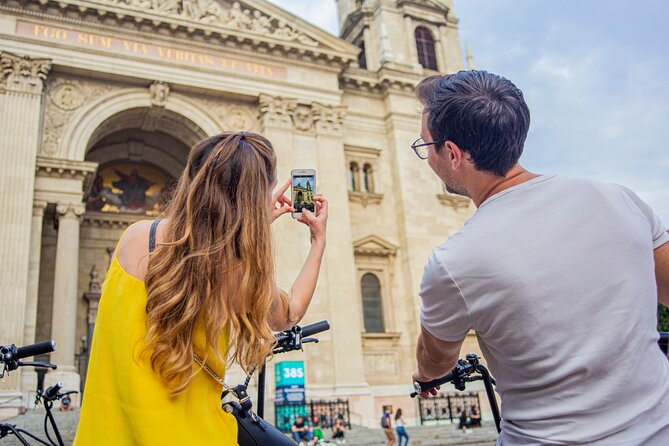 Easy & Convenient E-Scooter Rental for Sightseeing in Budapest - Picking up the Luna Bike on Bécsi u. 8