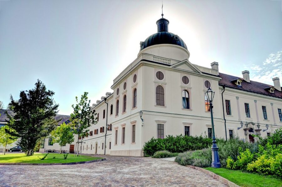 From Budapest: Gödöllő Royal Palace Tour - Key points to know before you book