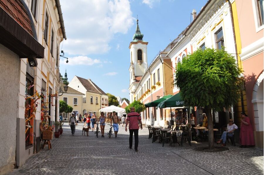 From Budapest: Szentendre Half-Day Tour - The 45-minute ride from Budapest