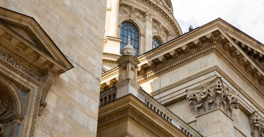 Full Day Budapest City Tour with Lunch, Wine & Dessert - Heroes’ Square, Vajdahunyad Castle, and Szechenyi Spa