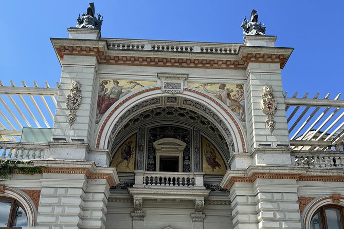 Gems of the Budapest Castle District Walking Tour - Presidential offices and medieval ruins on Szent György Street