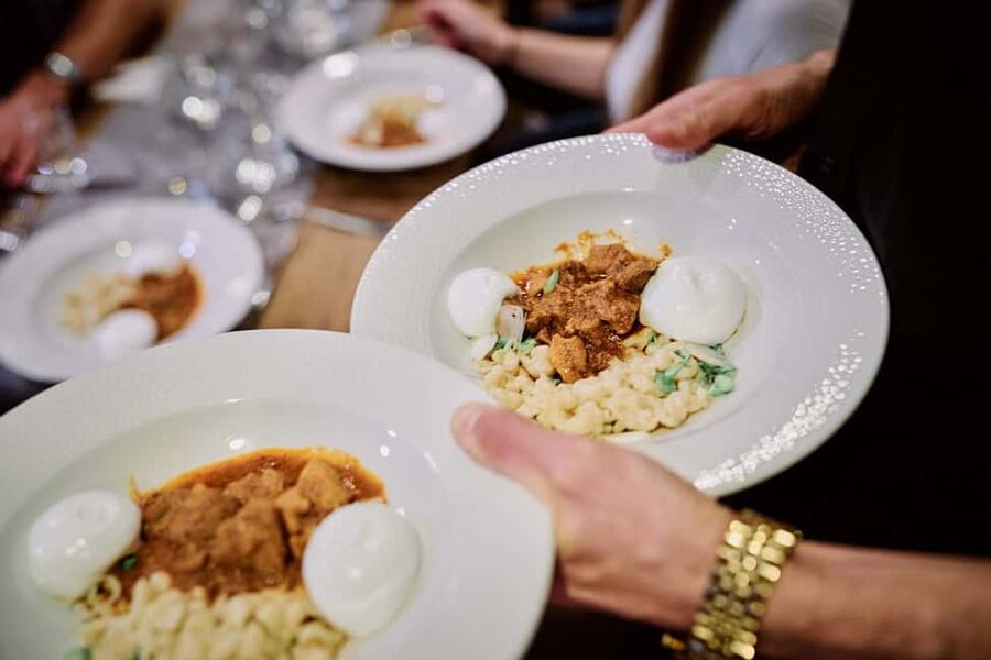 Guided Tipsy Food Tour with Drinks Included in Budapest - Starting at Kazinczy Street Synagogue