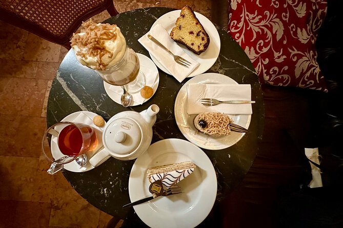 Guilty pleasures - A Budapest Dessert & Coffee House Tour - Coffee houses with a taste for theater