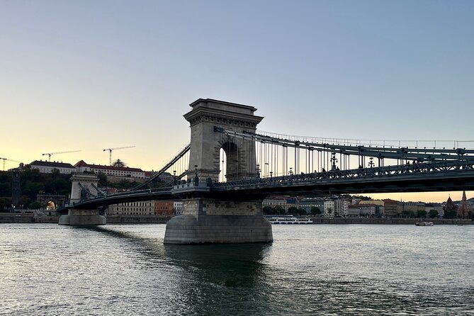 Half day Budapest city tour by car / minivan - The essential points at a glance