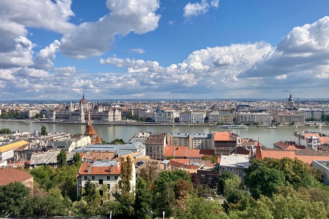 Half day Budapest city tour by car / minivan - The Opera House, Basilica, and Liberty Square