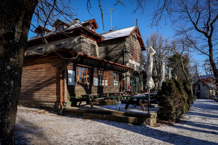 Hike to Spiritual Sites Near Budapest - Who should book this hike?