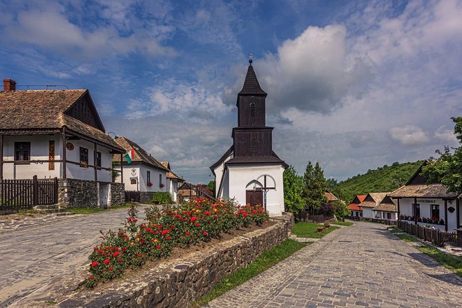 HOLLÓKŐ UNESCO World Heritage site + Eger Castle Private guided tour - Eger Castle and the 1552 defense