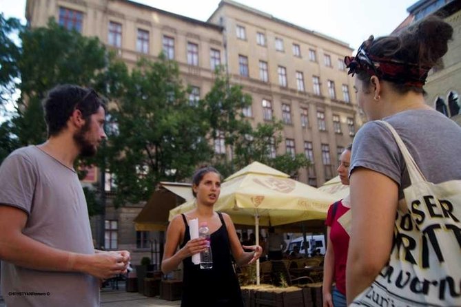 Hungarian History Walking Tour with food tasting - Local stories beyond the monuments