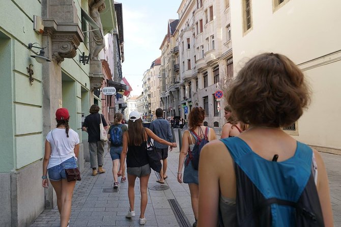 Hungarian History Walking Tour with food tasting - Why the private format changes the experience