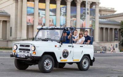 Iconic Budapest tour with Classic Russian Jeep and G-Wagon